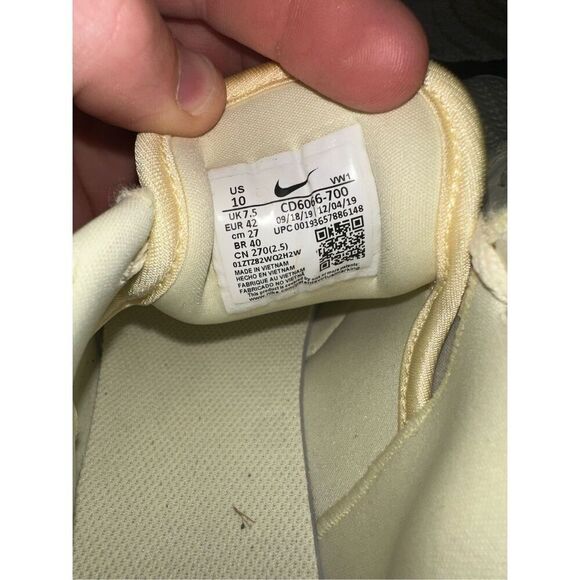 Nike Women’s Roshe Golf Shoes Size 10 Pale Yellow CD6066-700 - Picture 7 of 7